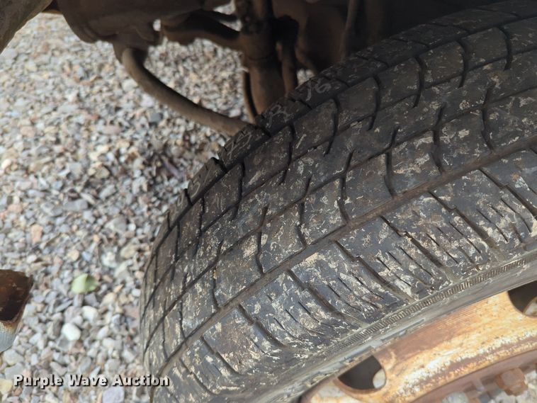 image for item EQ2424 1978 Chevrolet bucket truck