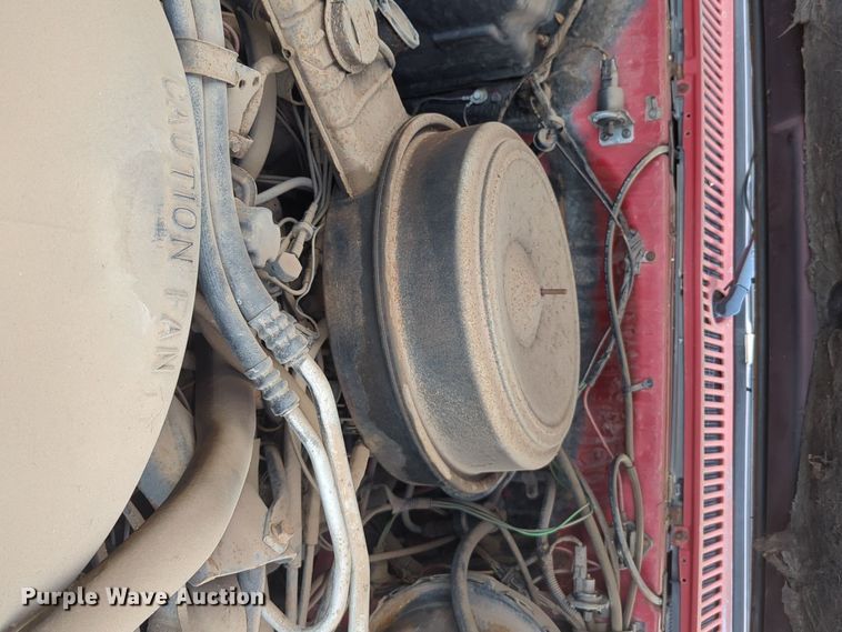 image for item EQ2425 1986 Chevrolet C10 pickup truck