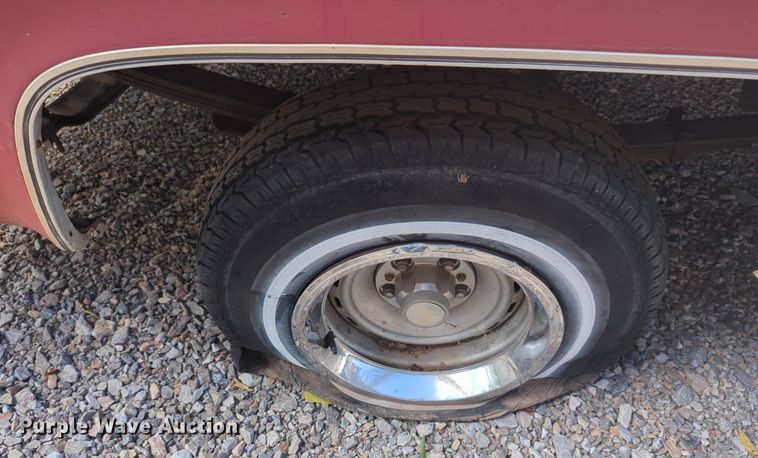 image for item EQ2425 1986 Chevrolet C10 pickup truck