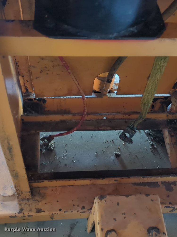 image for item EQ2494 Presto Lift pallet jack