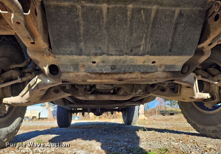 image for item EQ3572 1992 Chevrolet  K1500 pickup truck