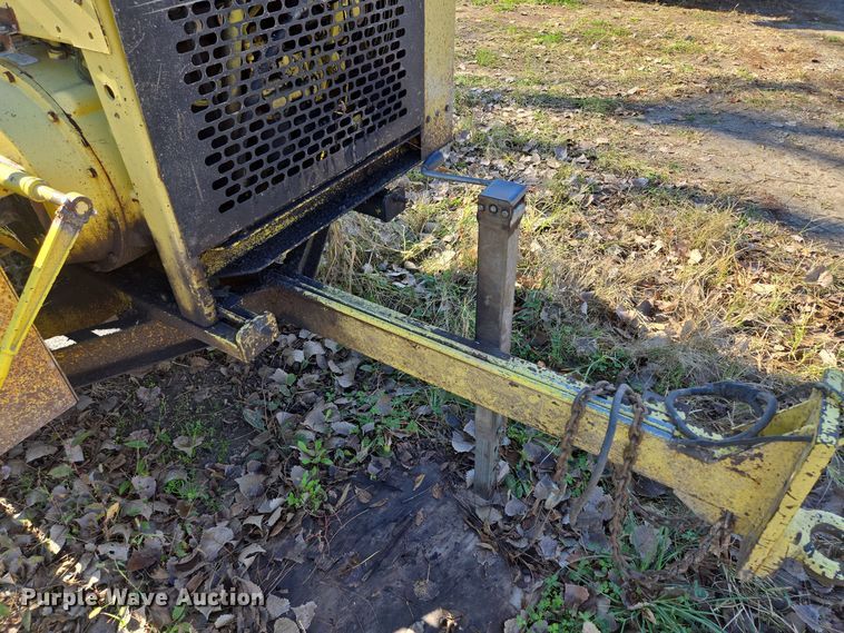 image for item EQ3575 Cone-Head  410 wood chipper