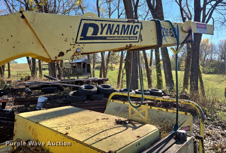 image for item EQ3575 Cone-Head  410 wood chipper