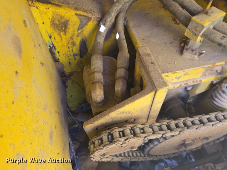 image for item EQ3575 Cone-Head  410 wood chipper