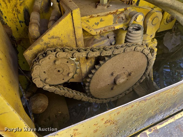 image for item EQ3575 Cone-Head  410 wood chipper