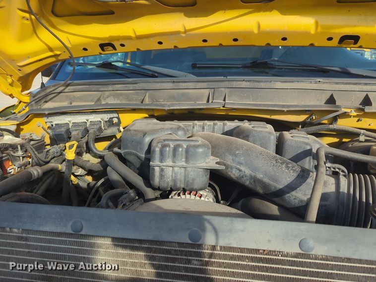 image for item ER4503 2016 Ford F350 Super Duty utility bed pickup truck