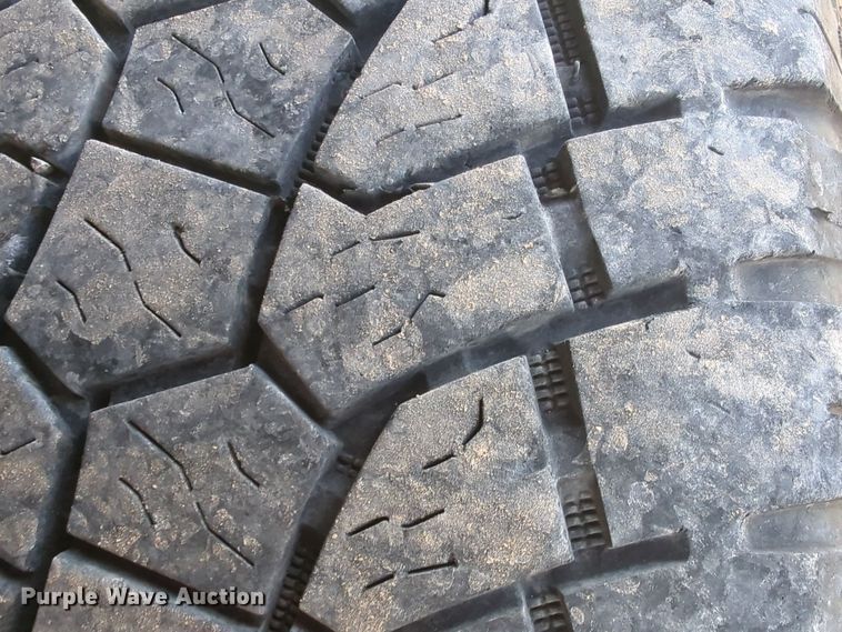 image for item ER4503 2016 Ford F350 Super Duty utility bed pickup truck