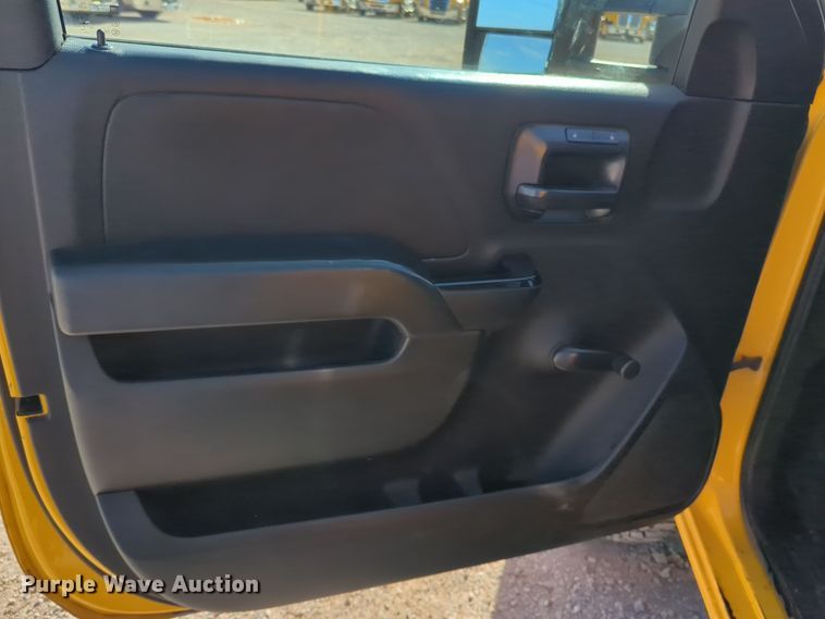 image for item ER4504 2015 Chevrolet Silverado 3500HD utility bed pickup truck