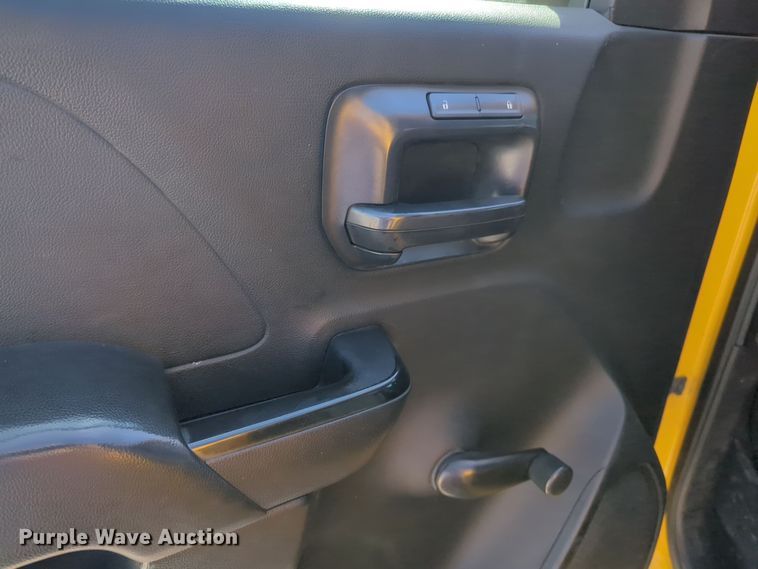 image for item ER4504 2015 Chevrolet Silverado 3500HD utility bed pickup truck