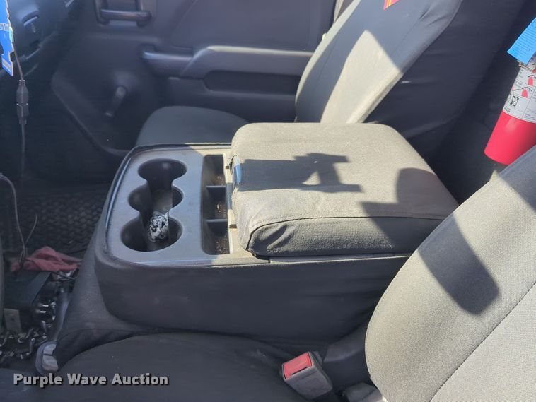 image for item ER4504 2015 Chevrolet Silverado 3500HD utility bed pickup truck