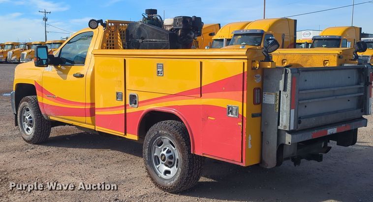 image for item ER4505 2018 Chevrolet Silverado 3500HD utility bed pickup truck