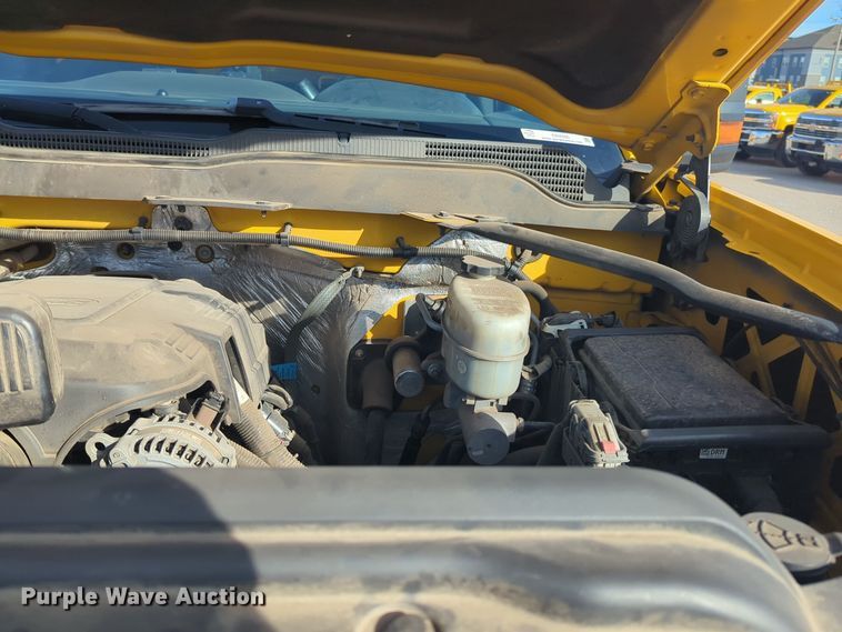 image for item ER4505 2018 Chevrolet Silverado 3500HD utility bed pickup truck