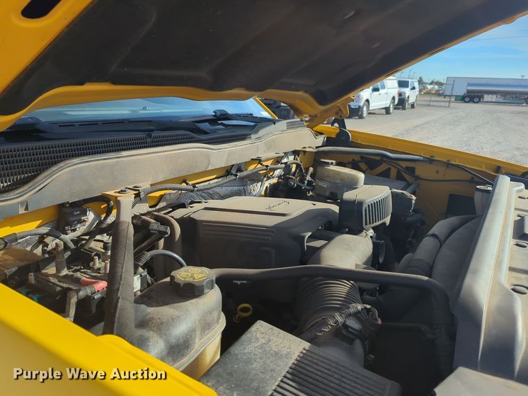 image for item ER4505 2018 Chevrolet Silverado 3500HD utility bed pickup truck