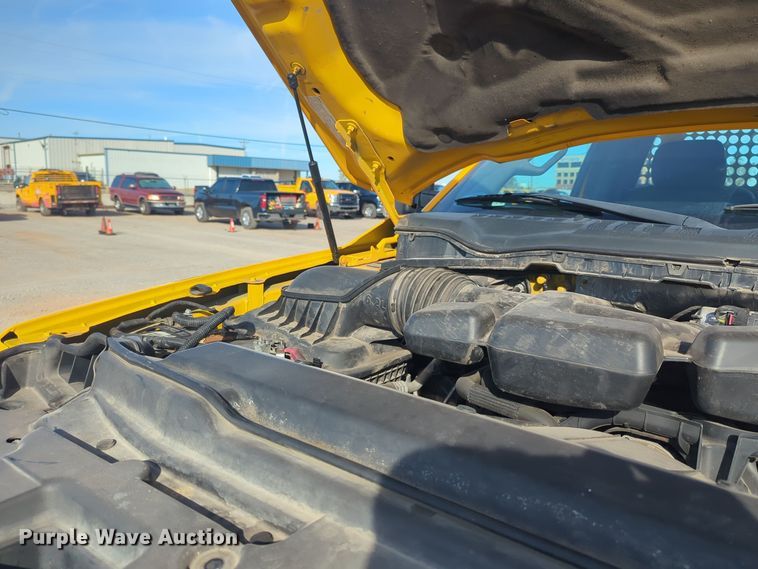 image for item ER4506 2017 Ford F350 Super Duty utility bed pickup truck