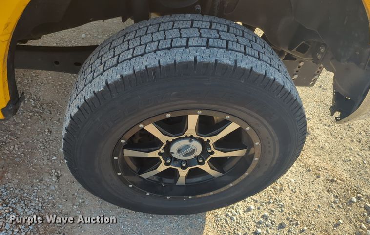 image for item ER4506 2017 Ford F350 Super Duty utility bed pickup truck