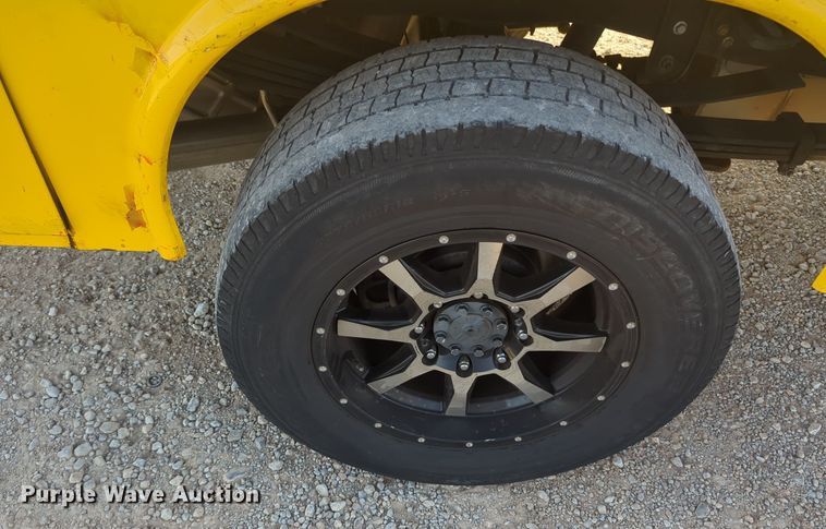 image for item ER4506 2017 Ford F350 Super Duty utility bed pickup truck