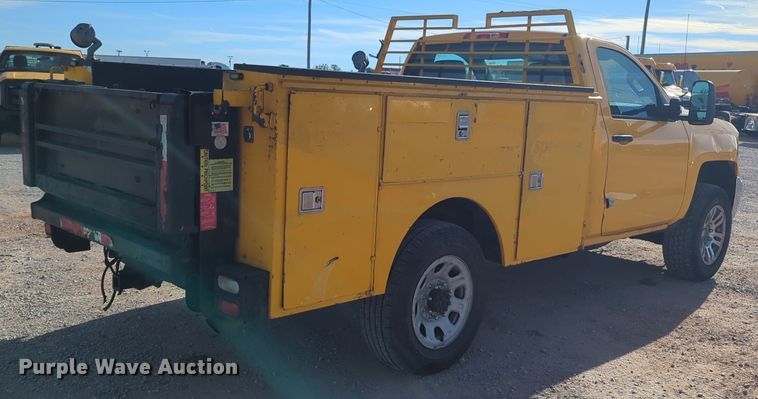 image for item ER4508 2015 Chevrolet Silverado 3500HD utility bed pickup truck