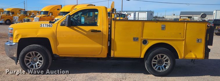 image for item ER4508 2015 Chevrolet Silverado 3500HD utility bed pickup truck