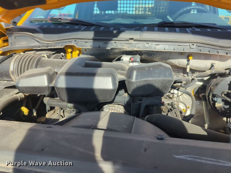 image for item ER4509 2017 Ford F350 Super Duty utility bed pickup truck