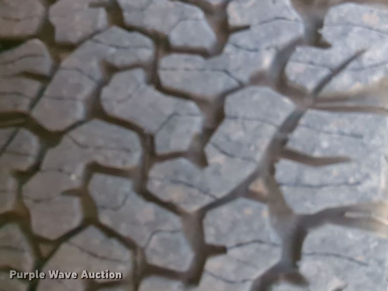 image for item ER4509 2017 Ford F350 Super Duty utility bed pickup truck