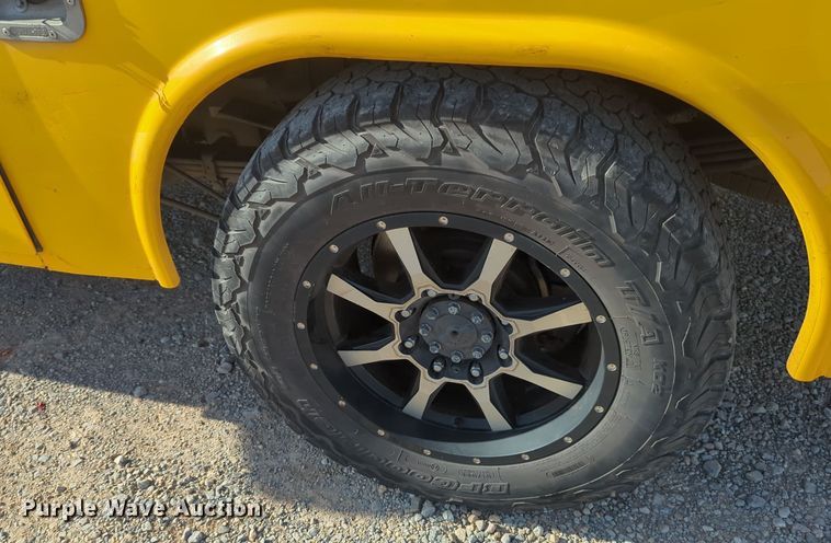 image for item ER4509 2017 Ford F350 Super Duty utility bed pickup truck