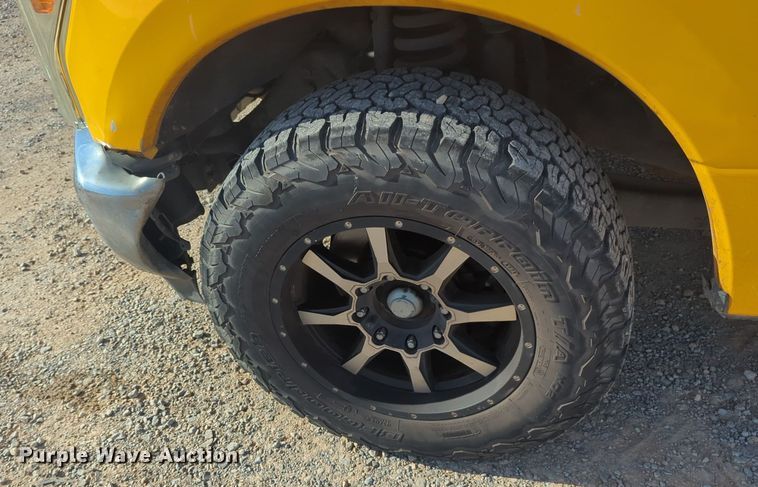 image for item ER4509 2017 Ford F350 Super Duty utility bed pickup truck