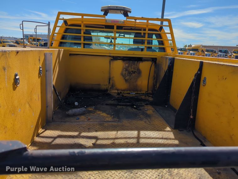 image for item ER4511 2015 Ford F350 Super Duty utility bed pickup truck