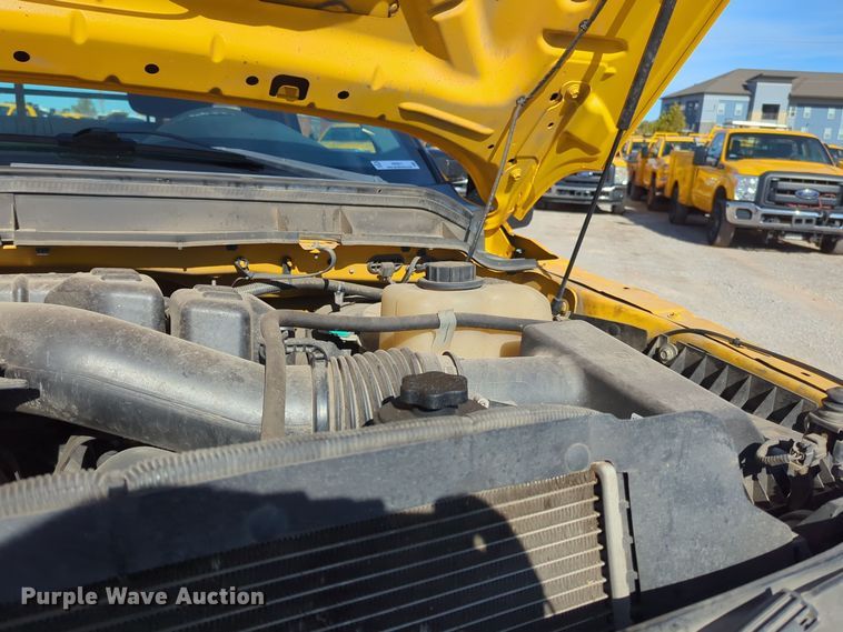 image for item ER4511 2015 Ford F350 Super Duty utility bed pickup truck