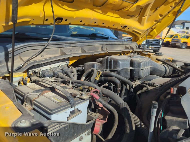 image for item ER4511 2015 Ford F350 Super Duty utility bed pickup truck