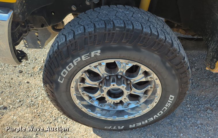 image for item ER4511 2015 Ford F350 Super Duty utility bed pickup truck