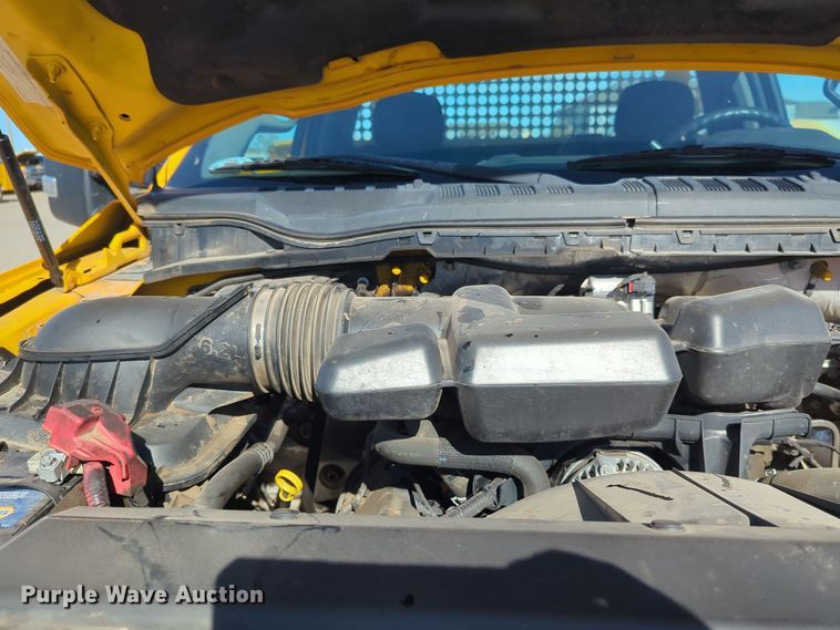 image for item ER4513 2017 Ford F350 Super Duty utility bed pickup truck