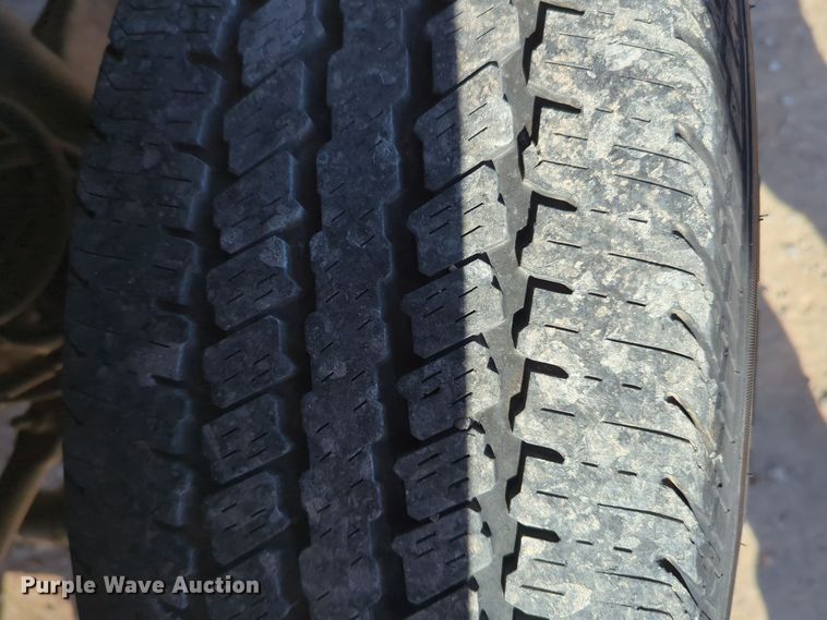 image for item ER4513 2017 Ford F350 Super Duty utility bed pickup truck