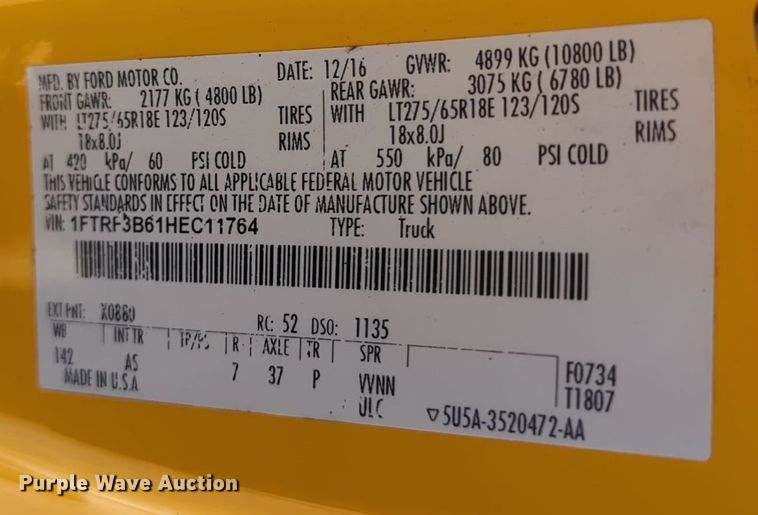 image for item ER4513 2017 Ford F350 Super Duty utility bed pickup truck