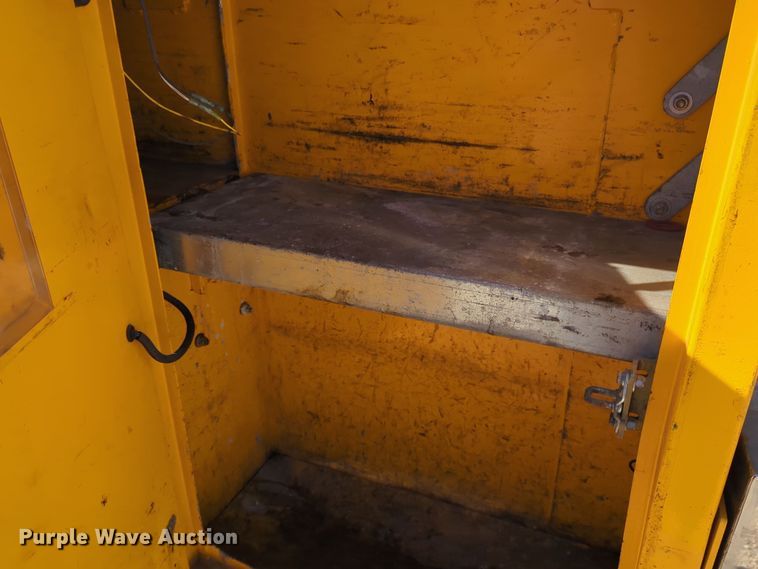 image for item ER4514 2019 Ford F350 Super Duty utility bed pickup truck