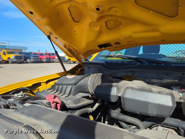 image for item ER4514 2019 Ford F350 Super Duty utility bed pickup truck