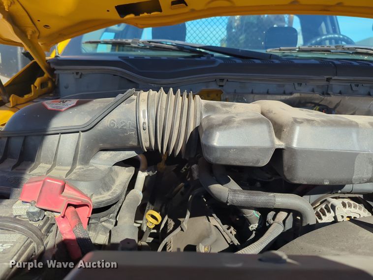 image for item ER4514 2019 Ford F350 Super Duty utility bed pickup truck