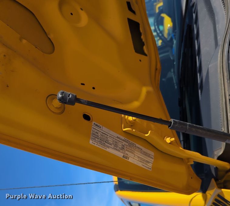 image for item ER4514 2019 Ford F350 Super Duty utility bed pickup truck