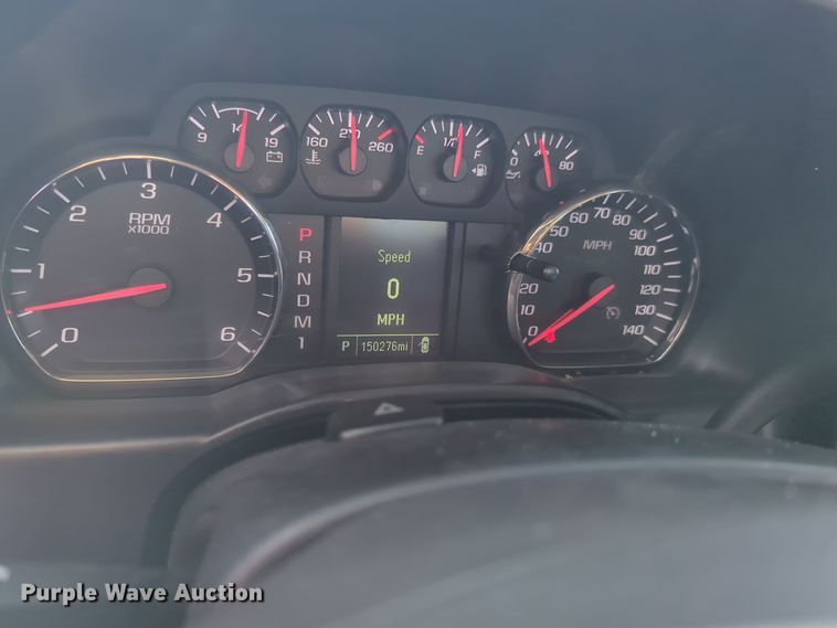 image for item ER4515 2016 Chevrolet Silverado 3500HD utility bed pickup truck