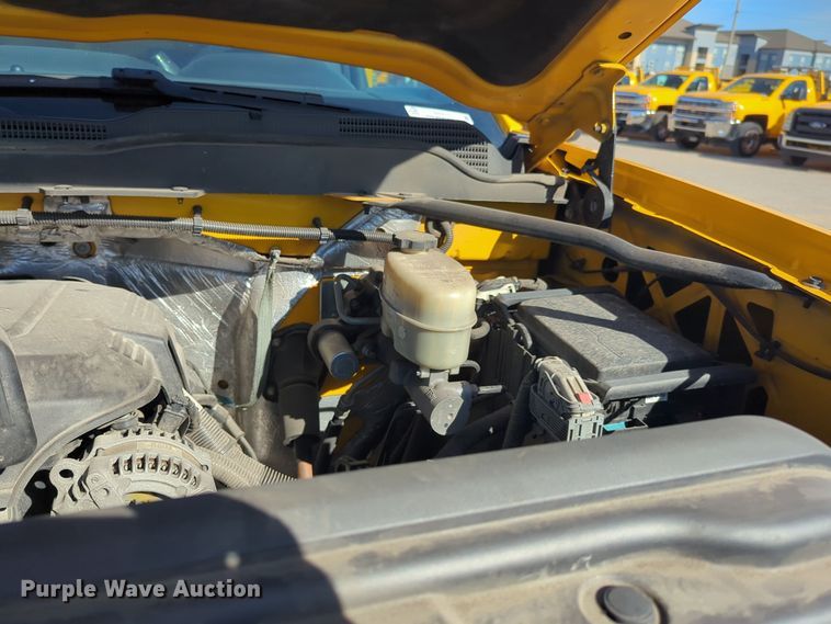 image for item ER4515 2016 Chevrolet Silverado 3500HD utility bed pickup truck