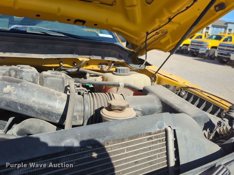 image for item ER4516 2015 Ford F350 Super Duty utility bed pickup truck