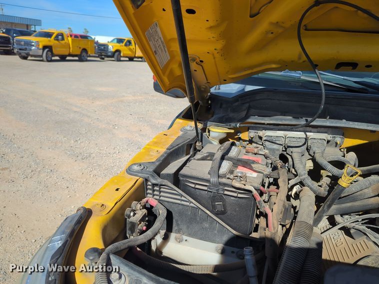 image for item ER4516 2015 Ford F350 Super Duty utility bed pickup truck