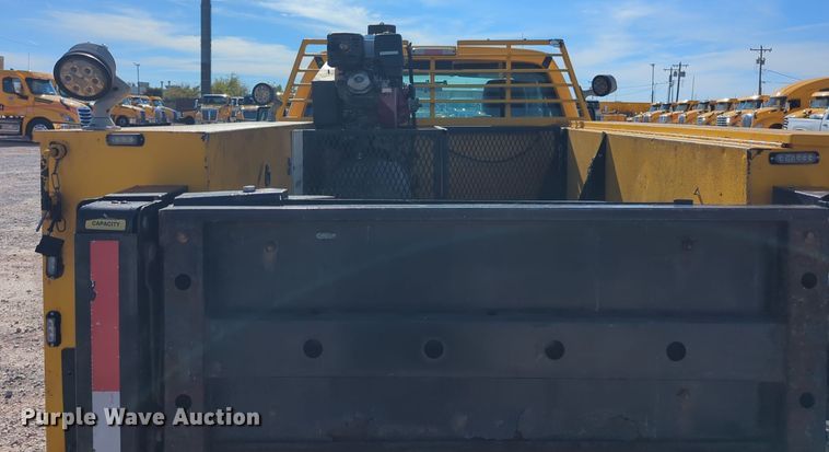 image for item ER4517 2015 Ford F350 Super Duty utility bed pickup truck