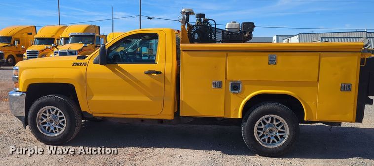 image for item ER4518 2016 Chevrolet Silverado 3500HD utility bed pickup truck