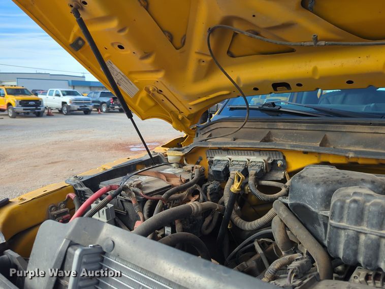 image for item ER4522 2015 Ford F350 Super Duty utility bed pickup truck