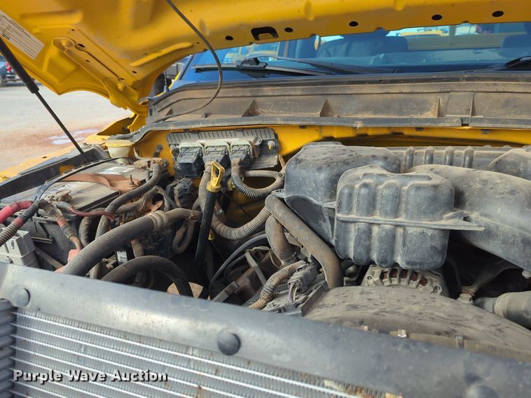 image for item ER4522 2015 Ford F350 Super Duty utility bed pickup truck