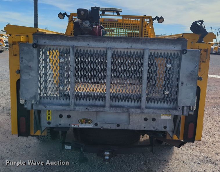 image for item ER4524 2016 Ford F350 Super Duty utility bed pickup truck