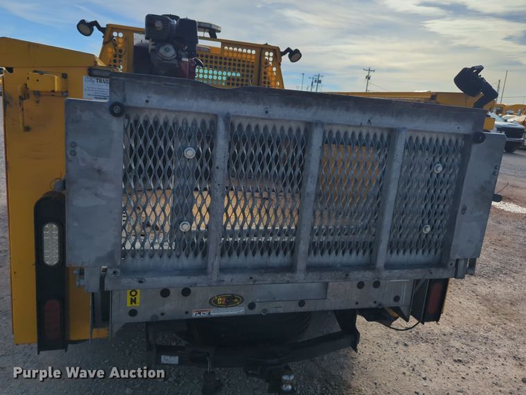 image for item ER4524 2016 Ford F350 Super Duty utility bed pickup truck