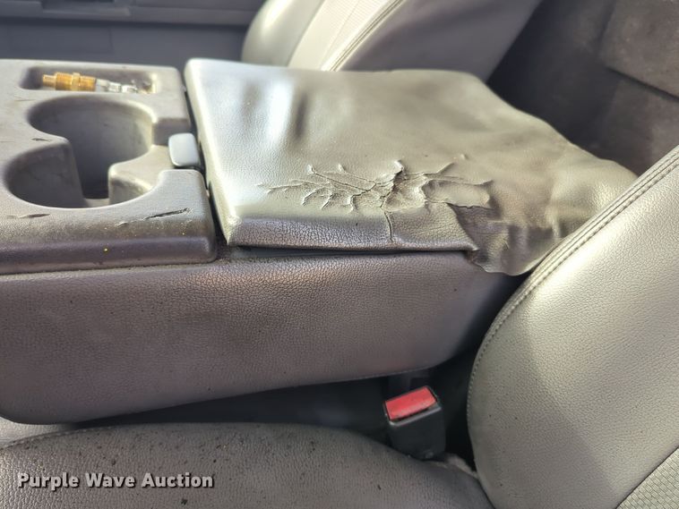 image for item ER4524 2016 Ford F350 Super Duty utility bed pickup truck