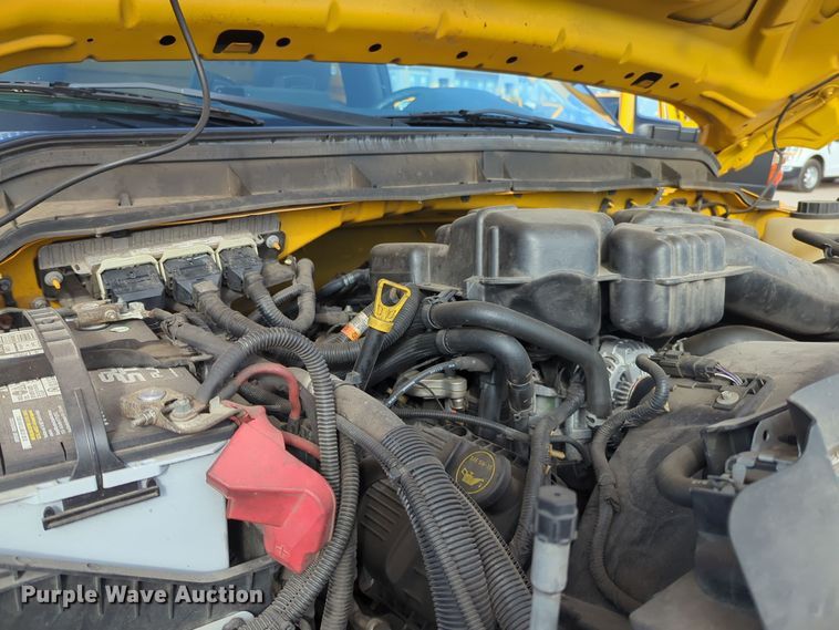 image for item ER4524 2016 Ford F350 Super Duty utility bed pickup truck