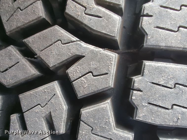 image for item ER4524 2016 Ford F350 Super Duty utility bed pickup truck